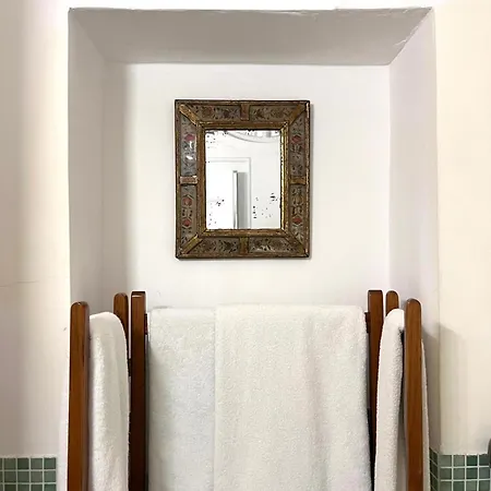 Stylish Apartment In Central Rome "Centro Storico"-3